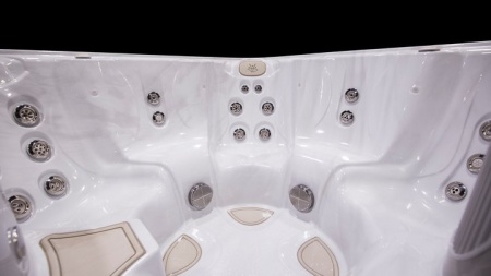 Гидромассажный спа бассейн Hydropool Serenity 6600 Гидромассажный спа бассейн Hydropool Serenity 6600