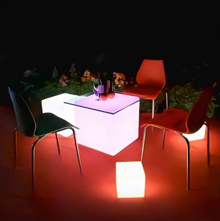 Светильник Куб 15 с питанием от АКБ, RGB Светильник Куб 15 с питанием от АКБ, RGB