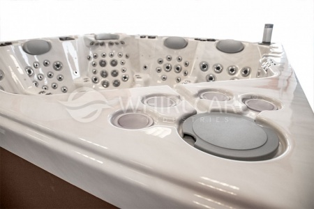 Гидромассажный спа-бассейн WhirlCare K-Luxury-Edition Champion Гидромассажный спа-бассейн WhirlCare K-Luxury-Edition Champion