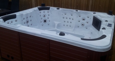 Гидромассажный бассейн Sunrans SR832