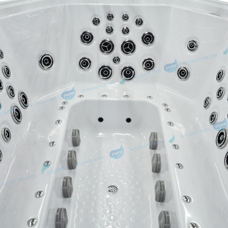 Переливной СПА бассейн Joyee SPA Dubai